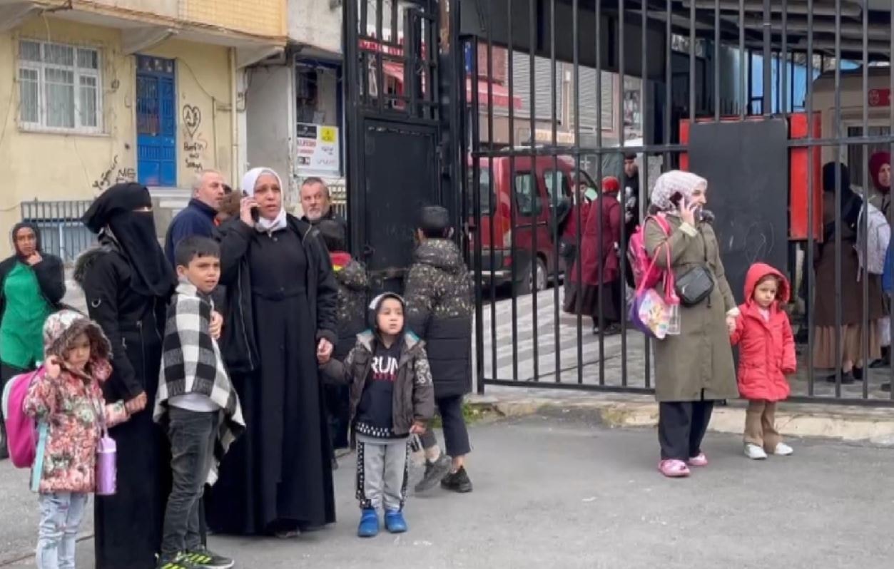 1705637078 119 Istanbulda Egitim Kurumunda Meydana Gelen Yangin Olayi