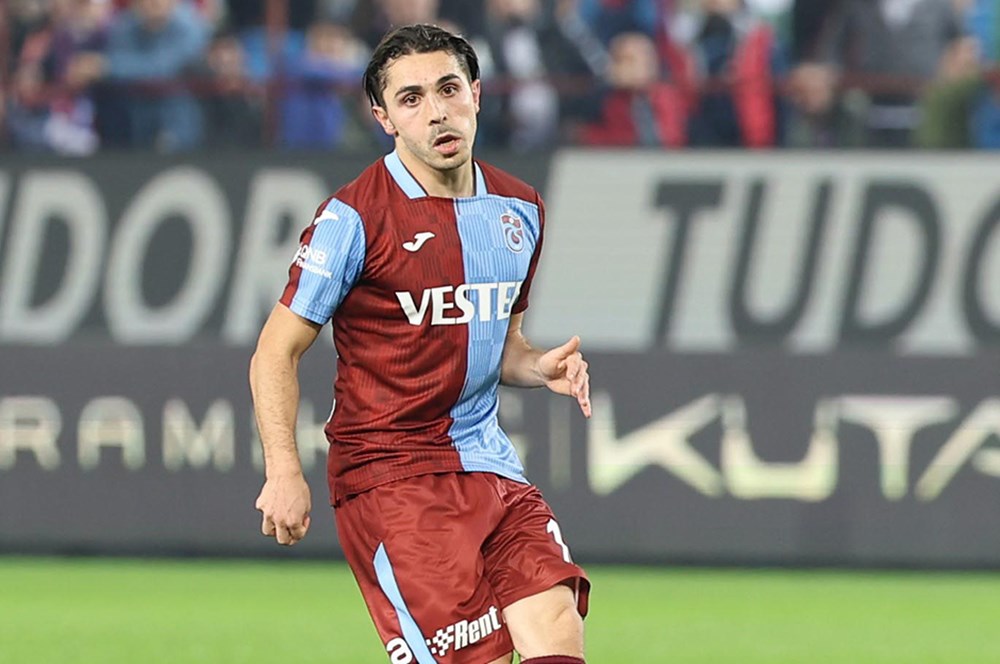 Abdülkadir Ömür, Hull City için İngiltere'ye gitti  - 1. Foto