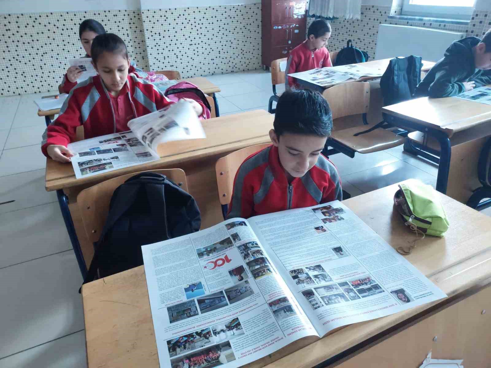 Çocuklar kendi okul gazetelerini çıkardı
