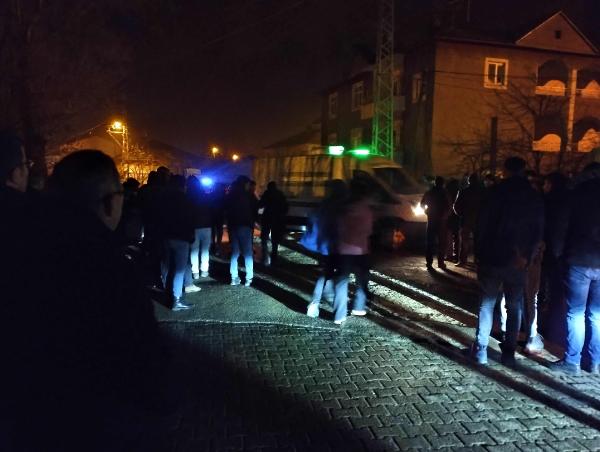 Evde Iple Asılı Halde Ölü Bulunan İki Kız Öğrenci Muş'ta İki Öğrenci İpte Asılı Halde Ölü Bulundu