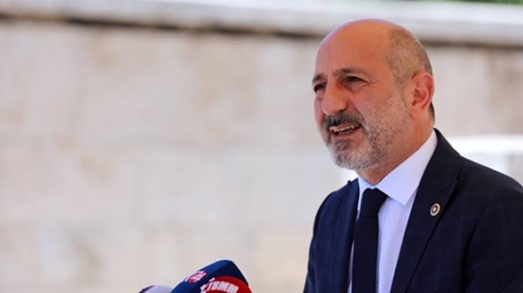 Iscilerin Patronlardan Yuzde 322 Daha Fazla Vergi Odemesi