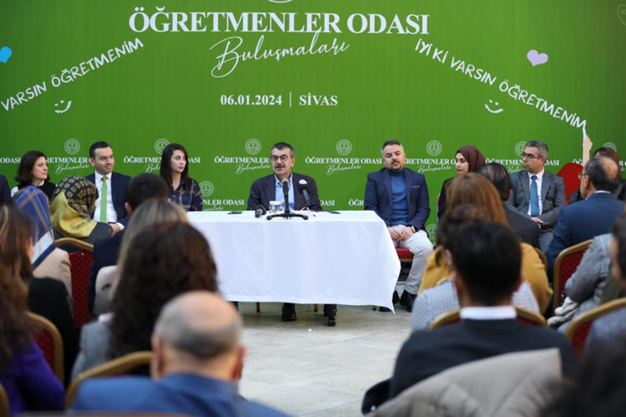 Milli Egitim Bakani Tekin Sivasta Ogretmenler Odasi Bulusmalari Programina Katildi