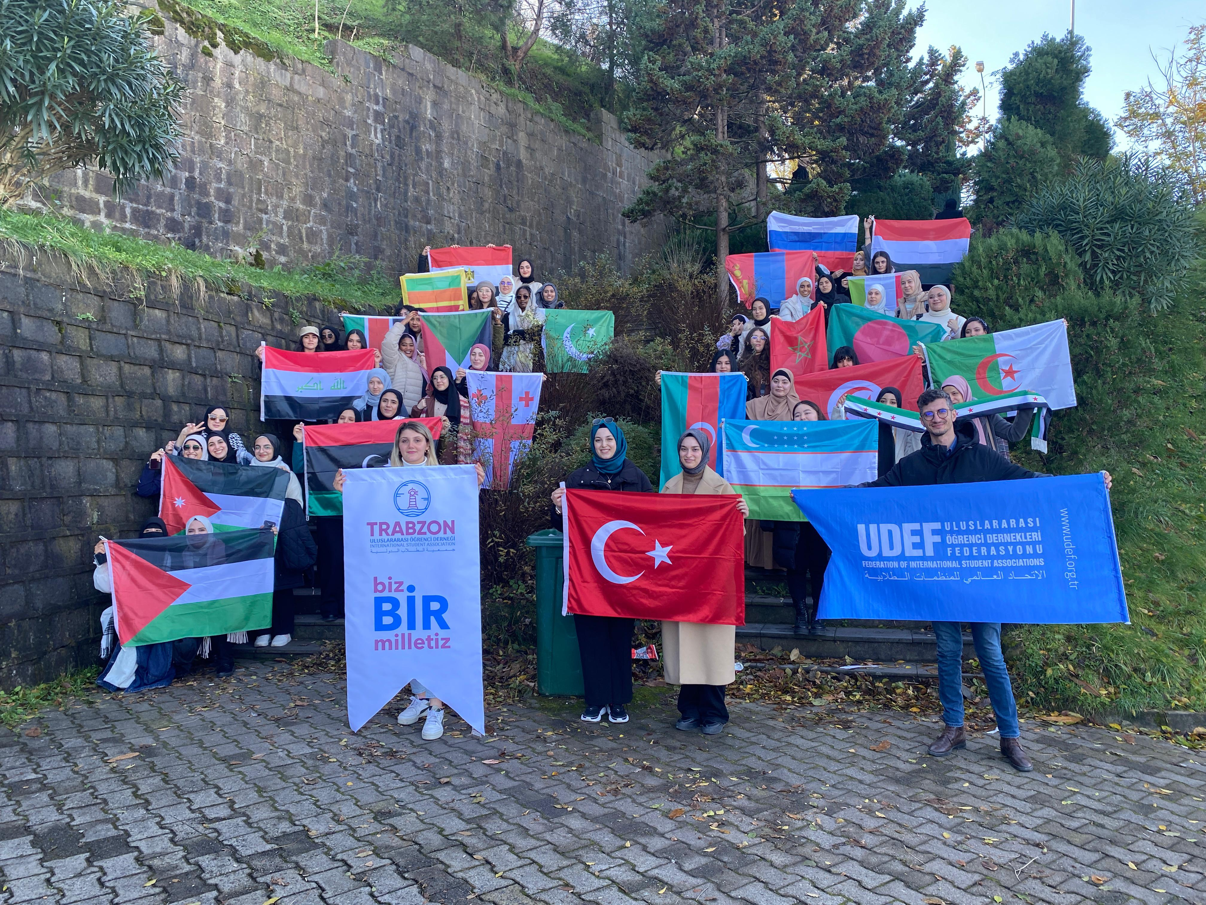 Trabzon Uluslararasi Ogrenci Dernegi Renkli bir Rize Gezisi Duzenledi