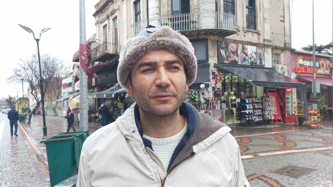 Universiteyi Bitirince Oyle Bir Ise Girdi ki Karakterli ve Basarili