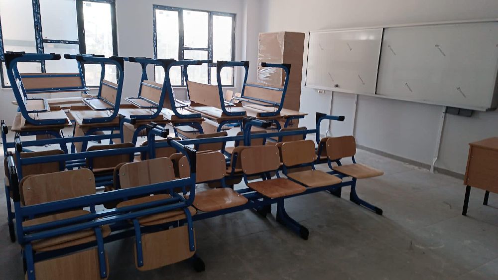 Karamanlı'da Eğitime Yatırım! 2 Tır Malzeme Teslim Edildi Karamanlı'da Eğitime Yatırım! 2 Tır Malzeme geldi