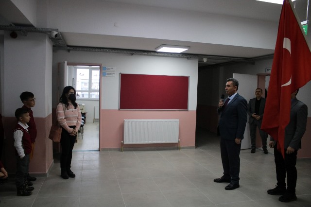 Gerede'de Okula Depremzedelerini Anarak Başlayan 5 Bin 571 Öğrenci Gerede Okullarin Acilisi 3