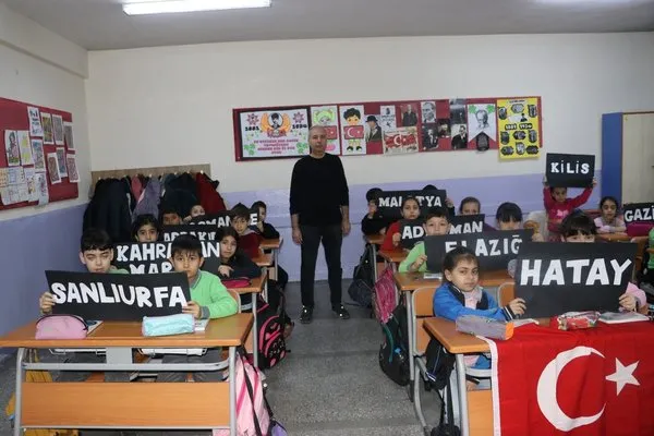 1707234710 669 Degerli Bir Ders Amasyada Depremzede Ogretmen ve Ogrencinin Bulusmasi.jpg&mw=600