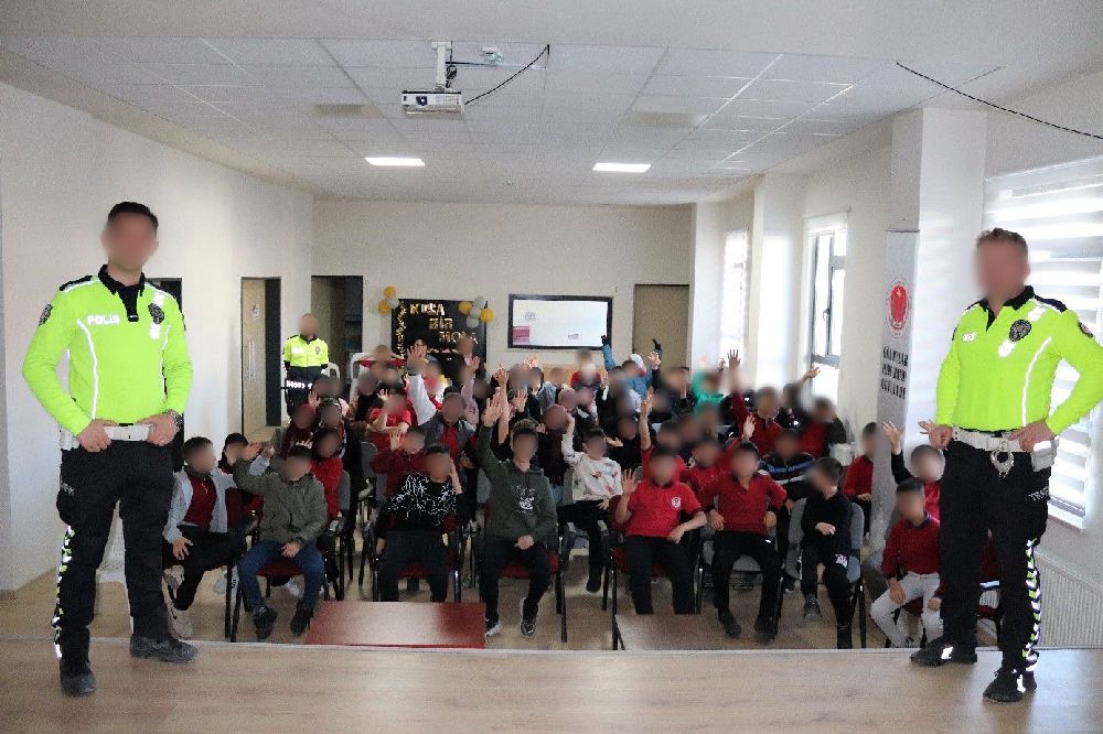 Burdur'da 171 Öğrenci ve 6 Öğretmen Eğitim Aldı
