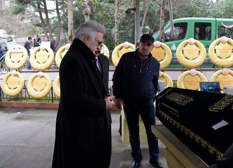 Yeşilçamın usta oyuncusu Sevda Ferdağ son yolculuğuna uğurlandı