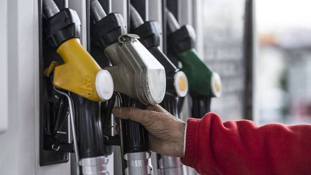 Akaryakıt, Benzin, Motorin ve LPG Fiyatları 19 Şubat 2024 İçin Güncellendi İstanbul Akaryakıt Fiyatları
