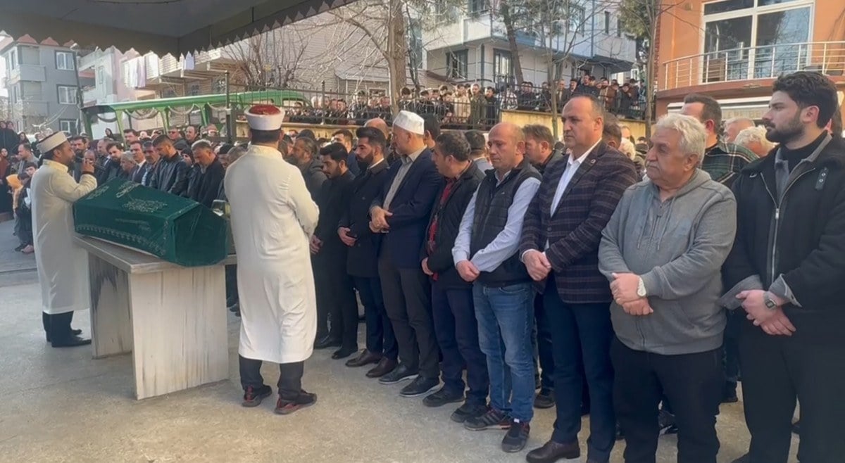 1709049043 758 Istanbulda Lisede Yasanan Kavgada Basina Darbe Alan Ogrenci Hayatini Kaybetti