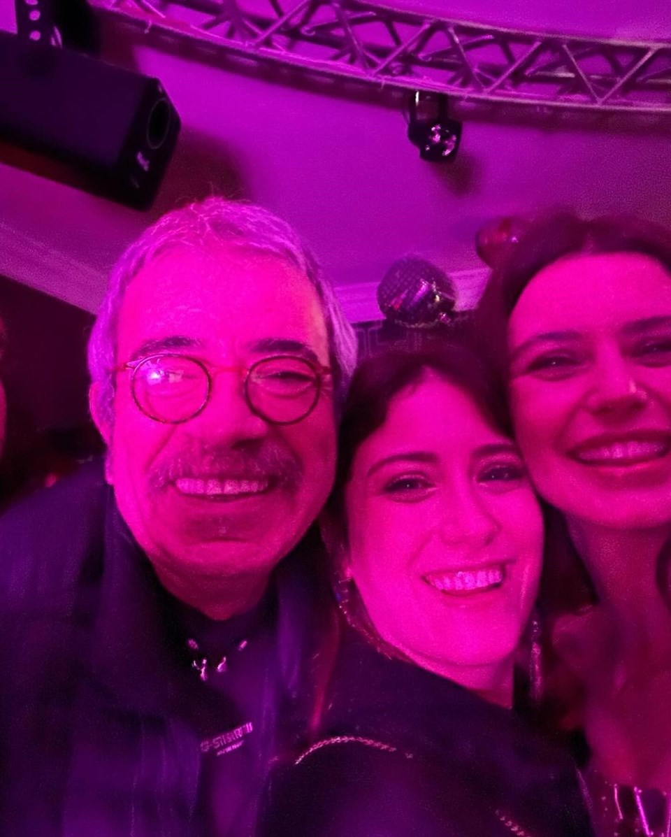 Beren Saat'in doğum gününde Aşk-ı Memnu buluşması - Resim 1
