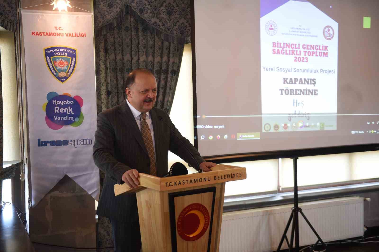 Emniyetin projesinde 29 bin öğrenci "hayata renk verdi"