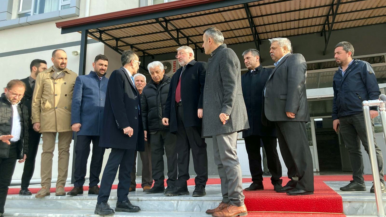 Eti Lisesinin Yikilan Derslikleri Spor ve Yesil Alana Donusecek