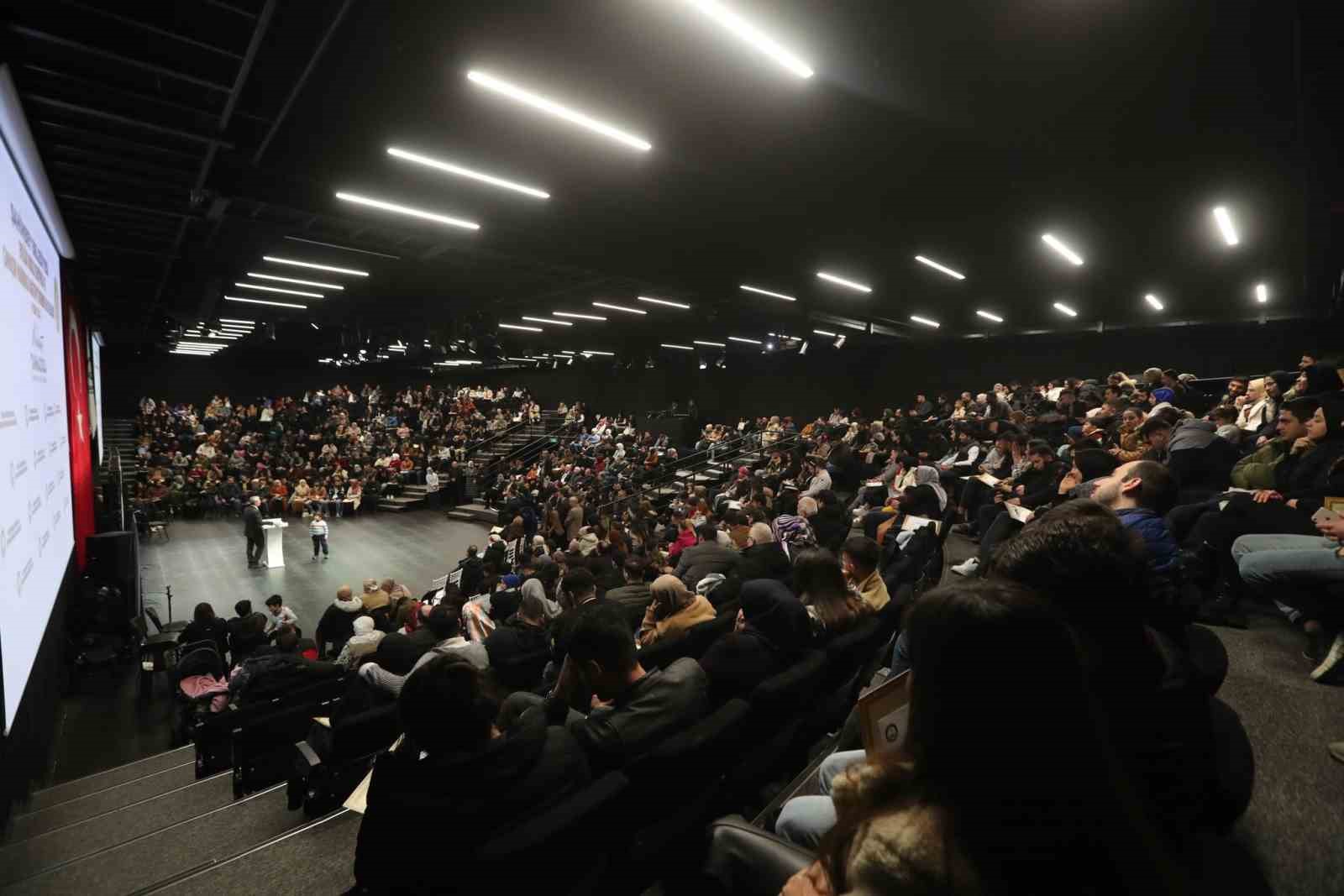 Evlilik Okulu’nda eğitim gören 452 çift daha sertifikasını aldı