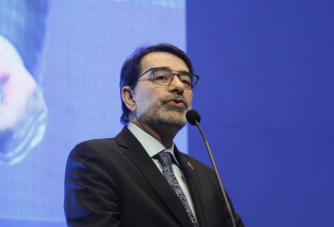 Guney Kariyer Fuari Kapilarini Acti