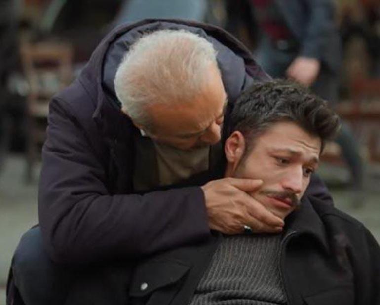 İnci Taneleri Filminde Baba-Oğul Sahnesi Efsanevi Etki Yarattı - Magazin Haberleri İnci Tanelerinde baba-oğul sahnesi ekrana damga vurdu
