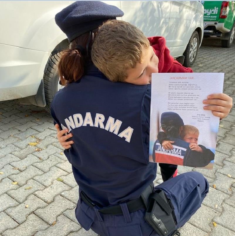 Jandarmadan 2 bin öğrenciye güvenli okul eğitimi