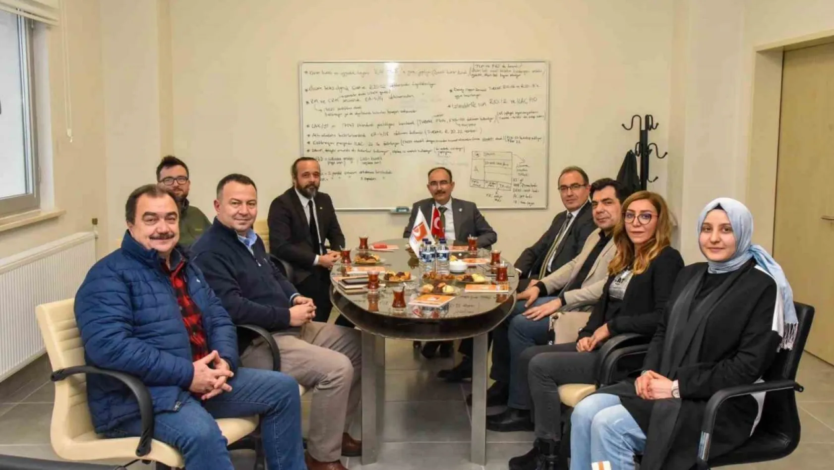 Kamu, Üniversite ve Sanayi İş Birliğinin Gelişimi Anahtar Süreç Haline Geliyor Kamu, Üniversite ve Sanayi iş birliğinin gelişim süreci görüşüldü