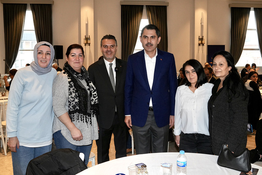 İBB Başkan Adayı Murat Kurum Şişli’de ‘Okul Aile Birlikleri ile Buluşma’ Programı’na katıldı - Resim : 1