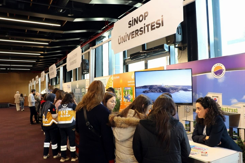 Ogrenciler Tanidi Sinop Universitesini Vitrin Haber