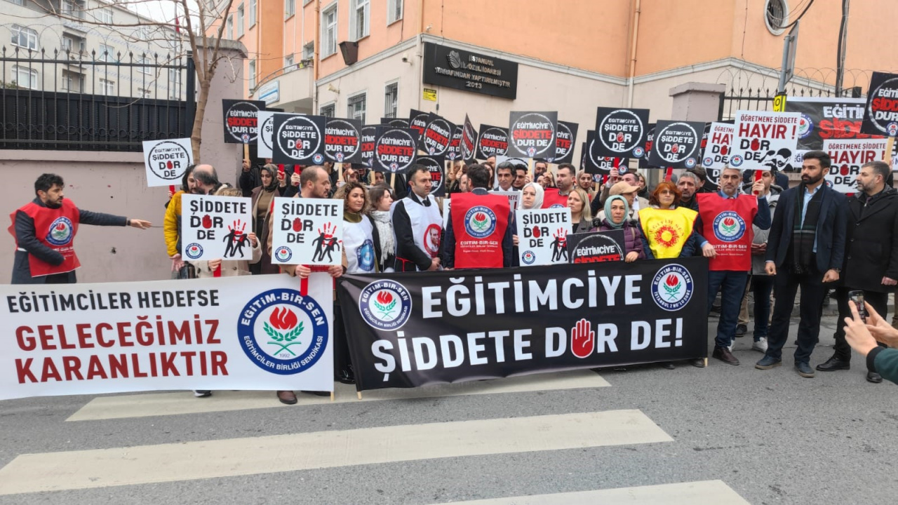 Ogretmen Velisinin Darp Iddiasi Arkadasinizi Iyi Secmelisiniz