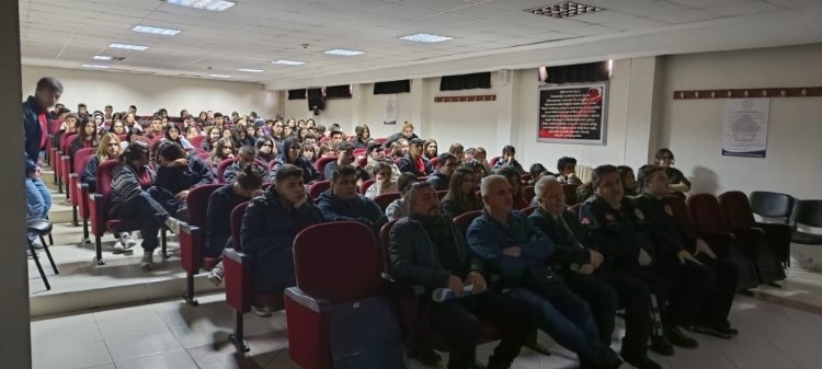 Salihlide Ogrencilere Itfaiye Meslegi Tanitildi