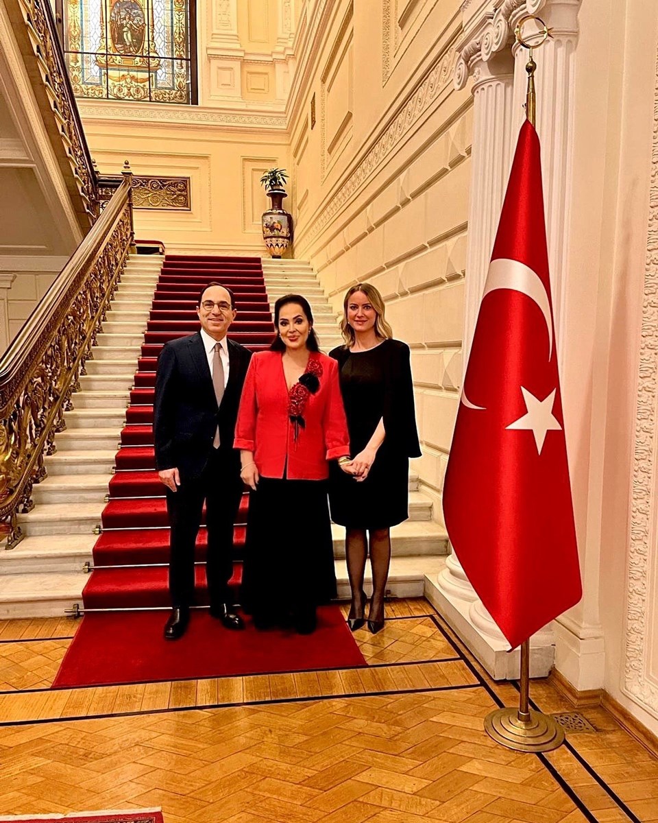 Türkan Şoray'ın Moskova'daki Özel Daveti - Son Dakika Magazin Haberleri Türkan Şoray'a Moskova’da özel davet - 1