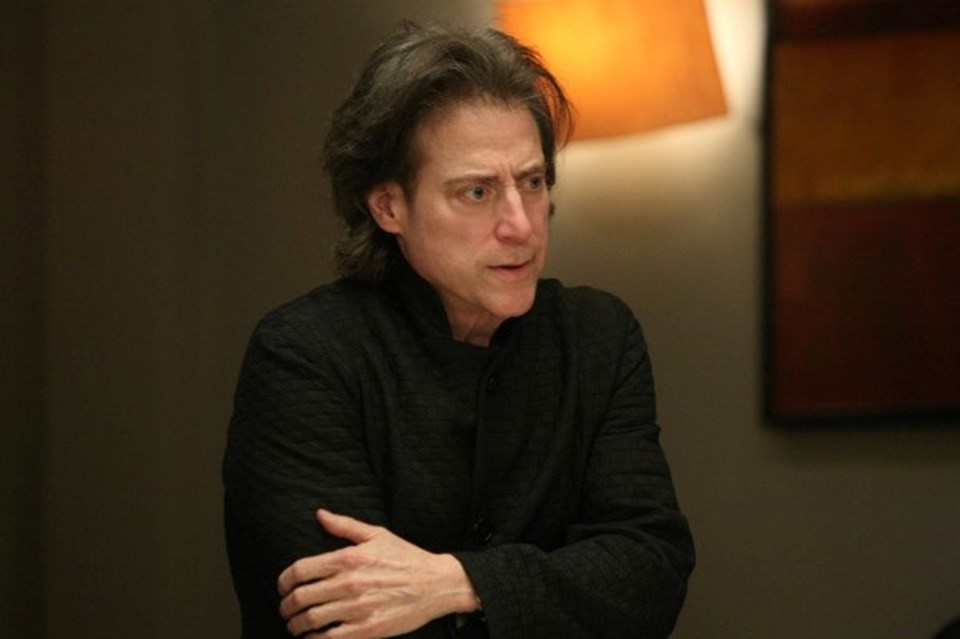 Ünlü Komedyen ve Oyuncu Richard Lewis Hayatını Kaybetti - Son Dakika Türkiye Haberleri Ünlü komedyen ve oyuncu Richard Lewis yaşamını yitirdi - 1