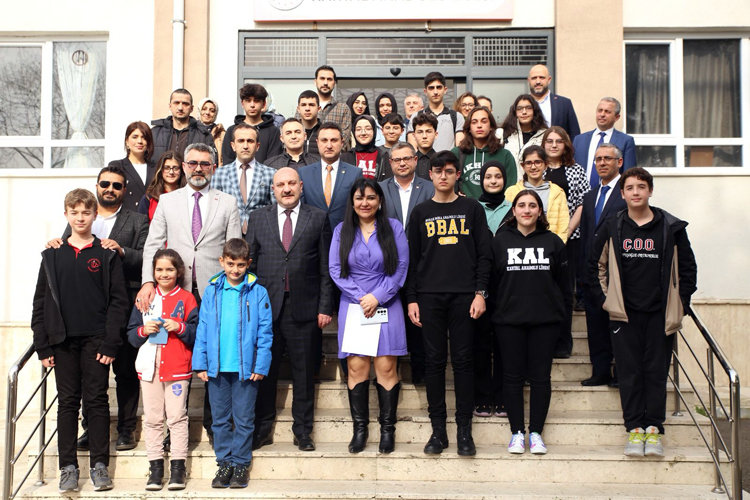 kartal-ilce-ogrenci-meclisi-2- - Kartal Gazetesi 1709777389 515 Kartal Ilce Ogrenci Meclisi 2 Toplantisi Gerceklesti