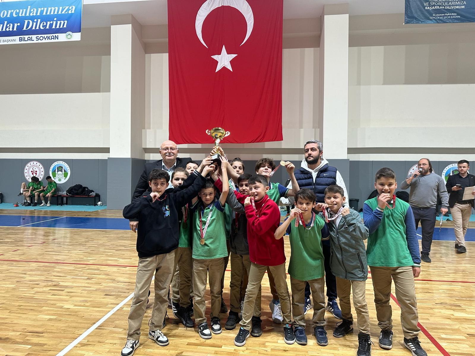 1709922541 979 Akyazi Okul Sporlari 2 Kume Futsal Musabakalari Heyecan Dolu Anlar