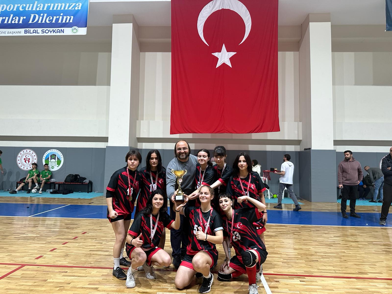 1709922542 917 Akyazi Okul Sporlari 2 Kume Futsal Musabakalari Heyecan Dolu Anlar