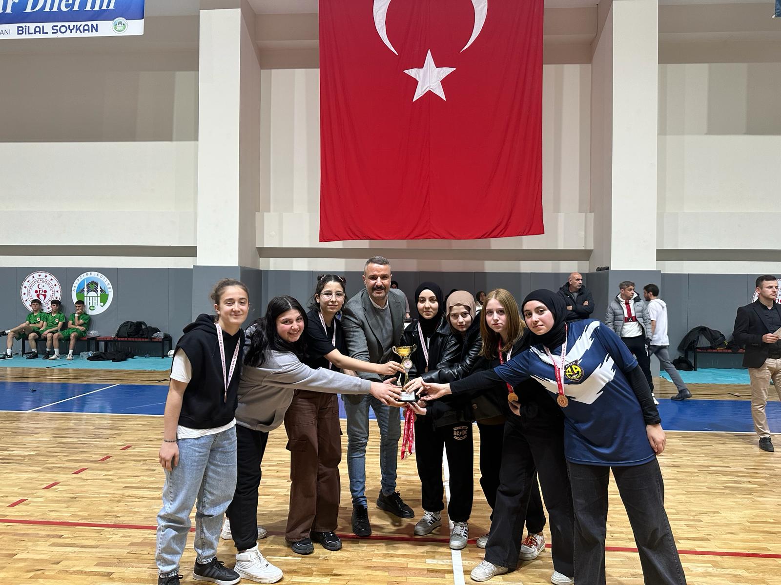 1709922543 657 Akyazi Okul Sporlari 2 Kume Futsal Musabakalari Heyecan Dolu Anlar