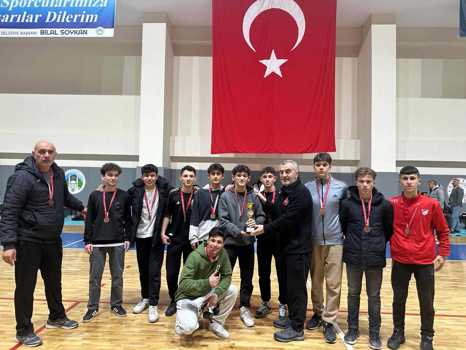 1709922544 36 Akyazi Okul Sporlari 2 Kume Futsal Musabakalari Heyecan Dolu Anlar