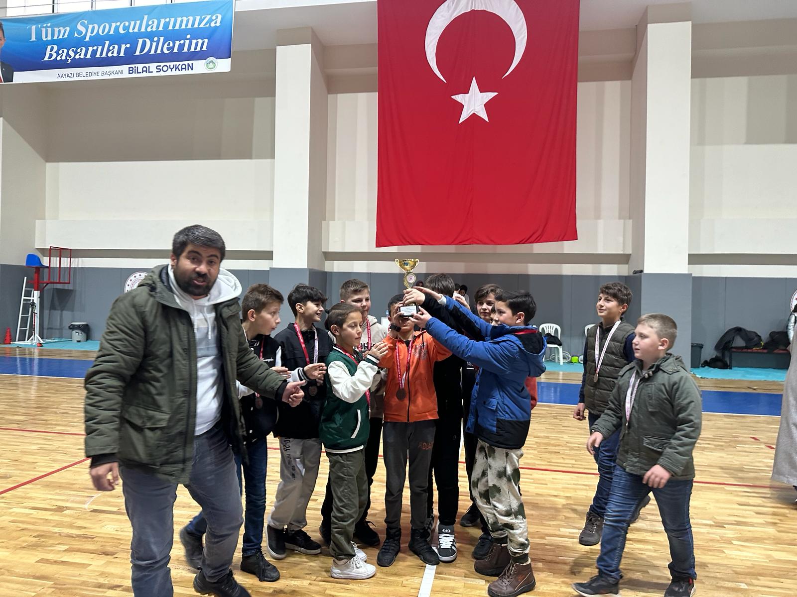 Akyazi Okul Sporlari 2 Kume Futsal Musabakalari Heyecan Dolu Anlar