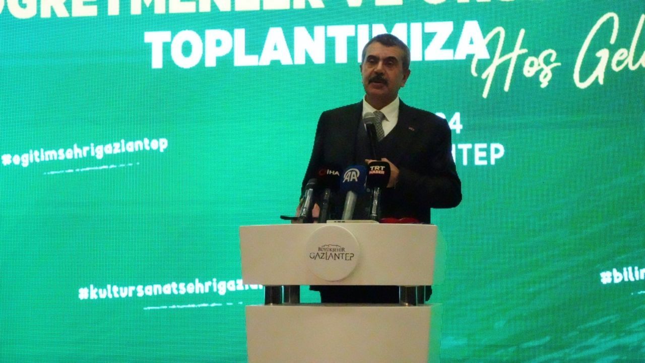 Bakan Tekin: Çocuk başarısız oluyor otomatikman öğretmen de başarısız