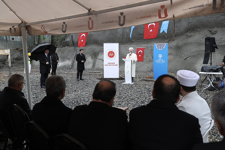Diyanet Isleri Lideri Erbas Istanbulda Yuksekogrenci Yurdu Insaatina Start Verdi