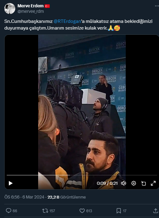 Erdoğan Konuşurken Bağıra Bağıra Dertini Anlatmaya Çalışan Vatandaş. Öğretmen, Erdoğan'ın Elazığ mitinginde sesini duyurmaya çalıştı: Mülakatsız atama bekliyoruz