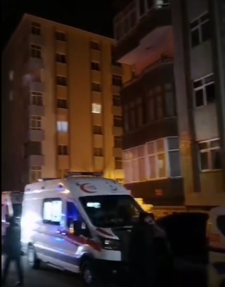 Erzurum'da bir öğretmen eşini ve kızını bıçaklayarak öldürdü