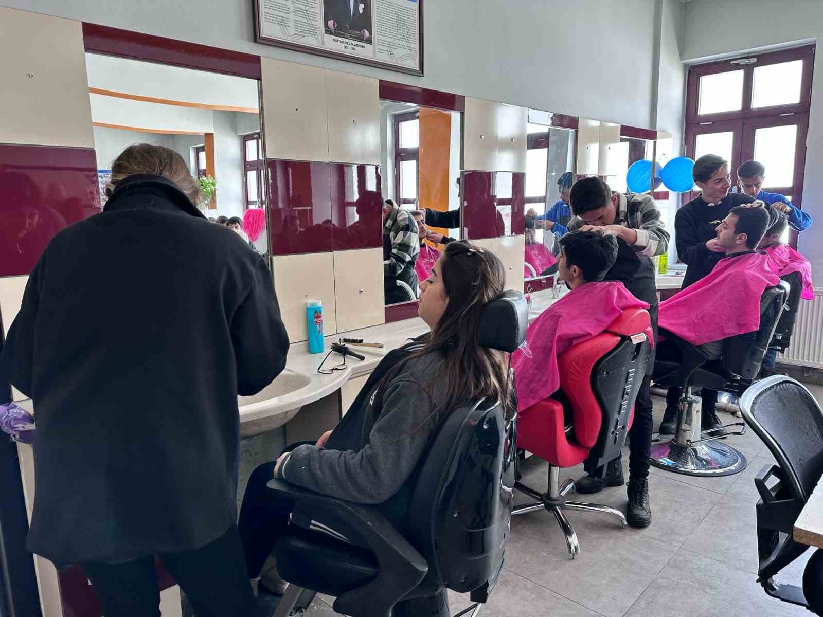 Okul, Güzellik Merkezi Değil - İhlas Haber Ajansı Güzellik merkezi değil okul