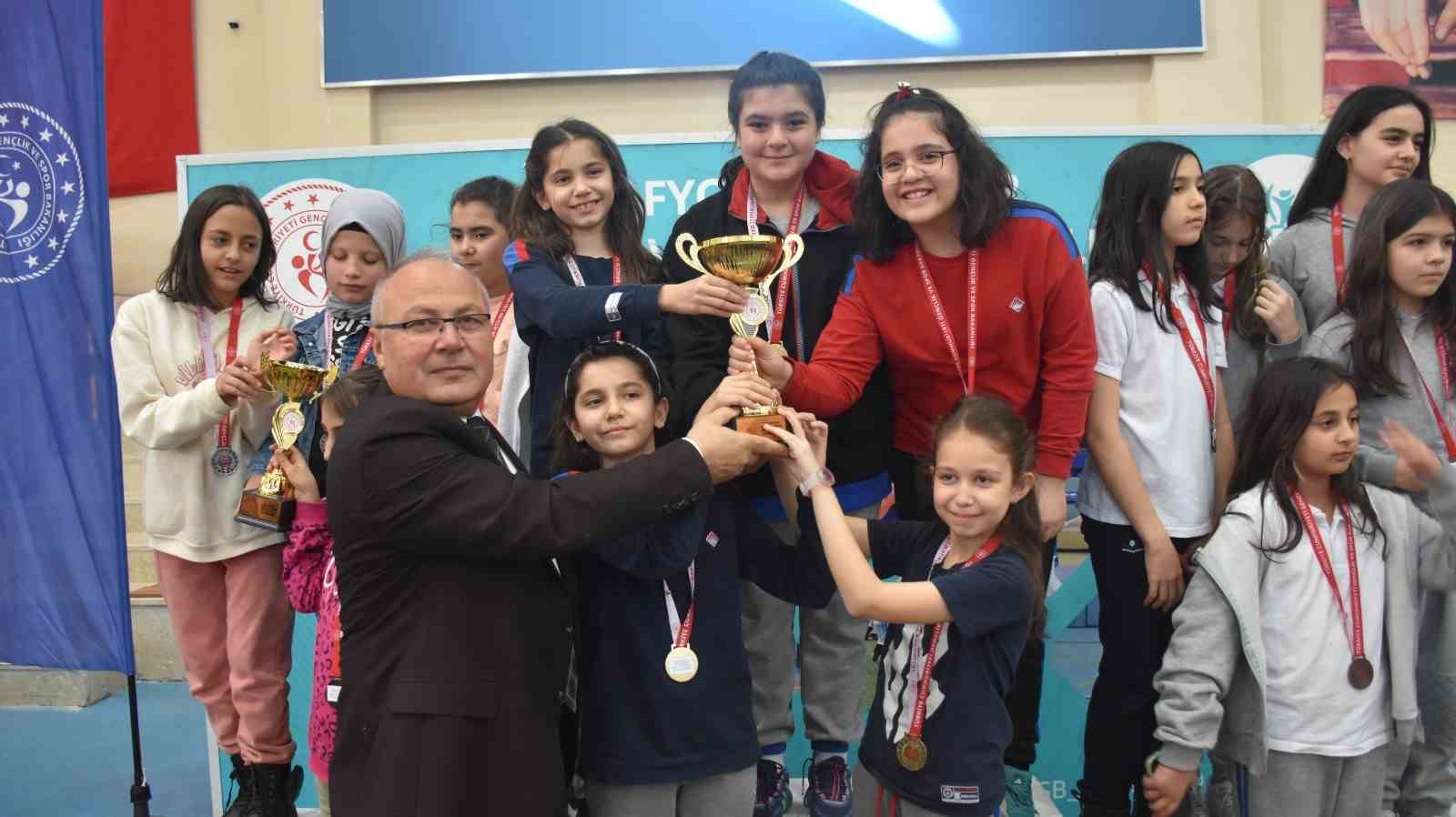 Okul Sporları Satranç Müsabakalarında dereceye girenler belli oldu