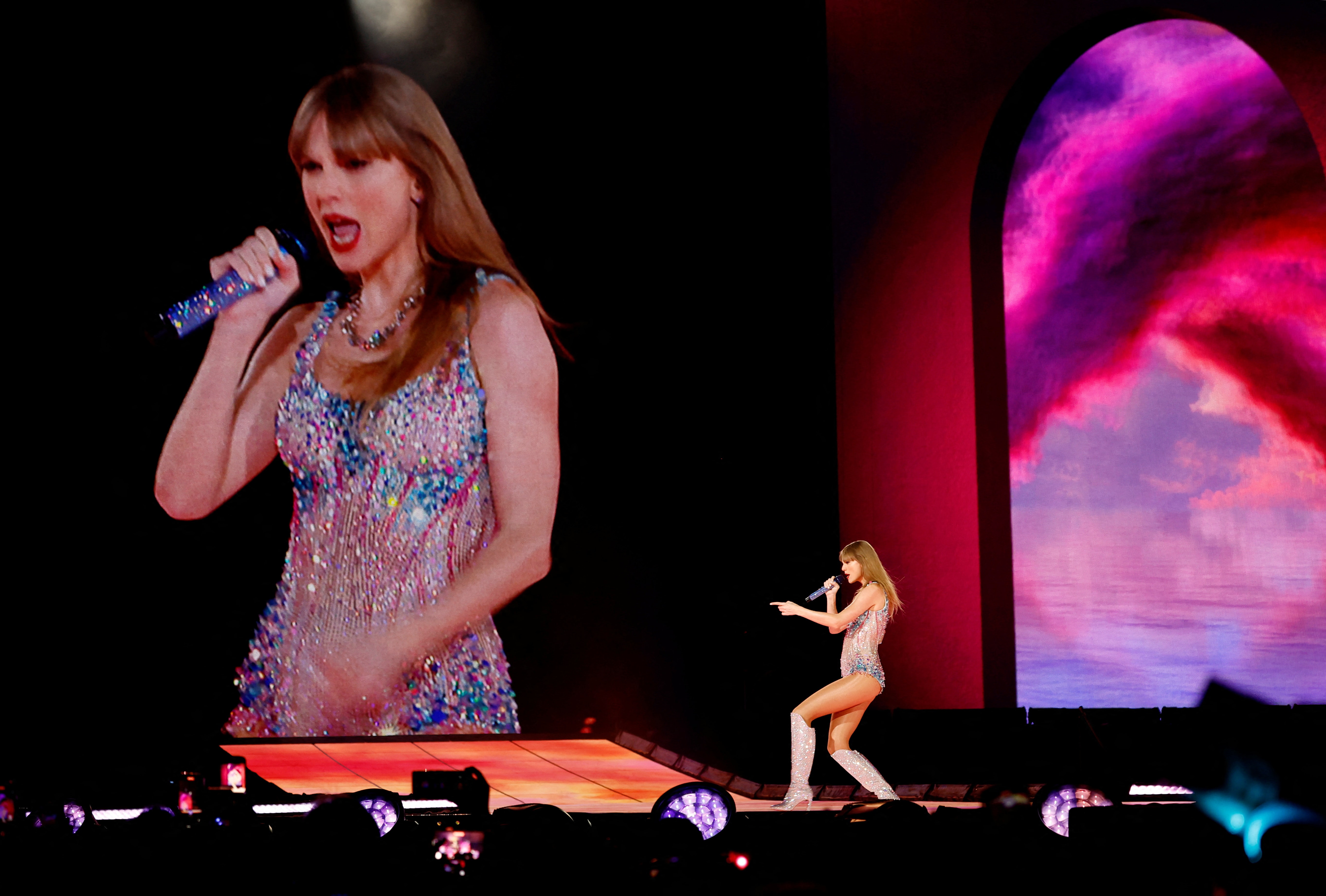 Taylor Swift Ulkeler Arasinda Gerilime Yol Acti Baris Tehlikede