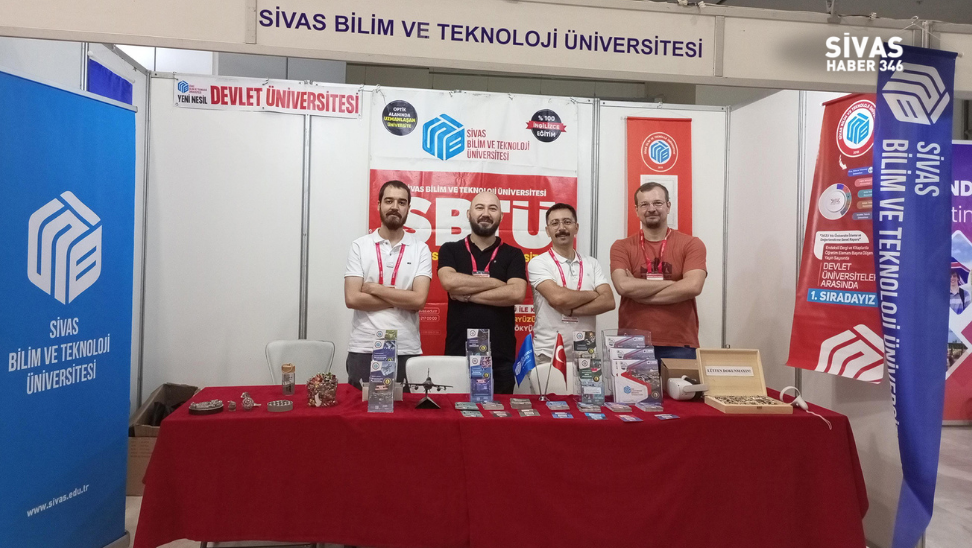 Sbtü, İzmir Üniversite Tercih Fuarı'nda Gençlerle Buluştu! - Sivas Haber 346 SBTÜ Standı Ziyaretçileri