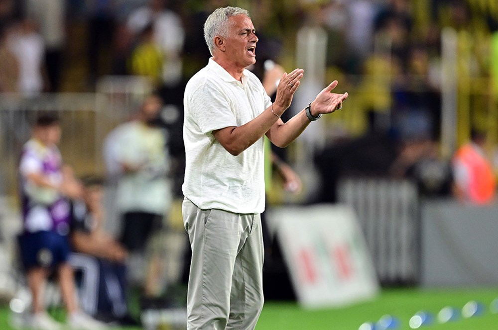 Fenerbahçe'de Lugano Maçı İçin Kadro Belirlendi- Son Dakika Spor Haberleri Fenerbahçe'de Lugano maçı için kadro kararı - 1. Foto
