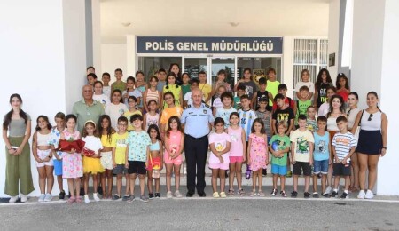 Polis Genel Müdürlüğü Ziyareti: Dört İşlem Eğitim Merkezi Öğrencilerinden Önemli Bir Deneyim Dört İşlem Eğitim Merkezi öğrencileri, Polis Genel Müdürlüğü’nü ziyaret etti