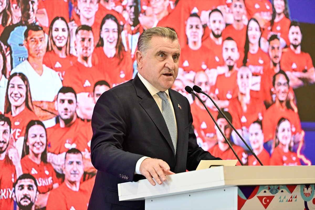Altınbaş Üniversitesi'nden yapılan açıklamada, Öğrenci Dekanı Dr. öğretim üyesi Duygu Kotan...