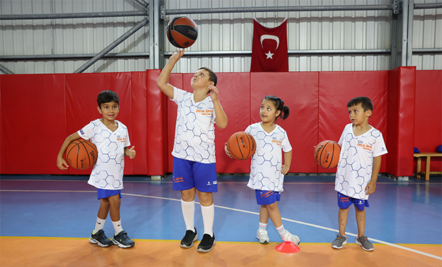 İstanbul'da Yaz Spor Okullarında 26 Bin Öğrenci Sporla Buluşuyor İstanbul Yaz Spor Okulları