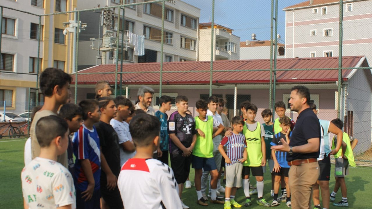 Yakakent’te Kur'an Kursu Öğrencileri Futbol Turnuvasında Buluştu