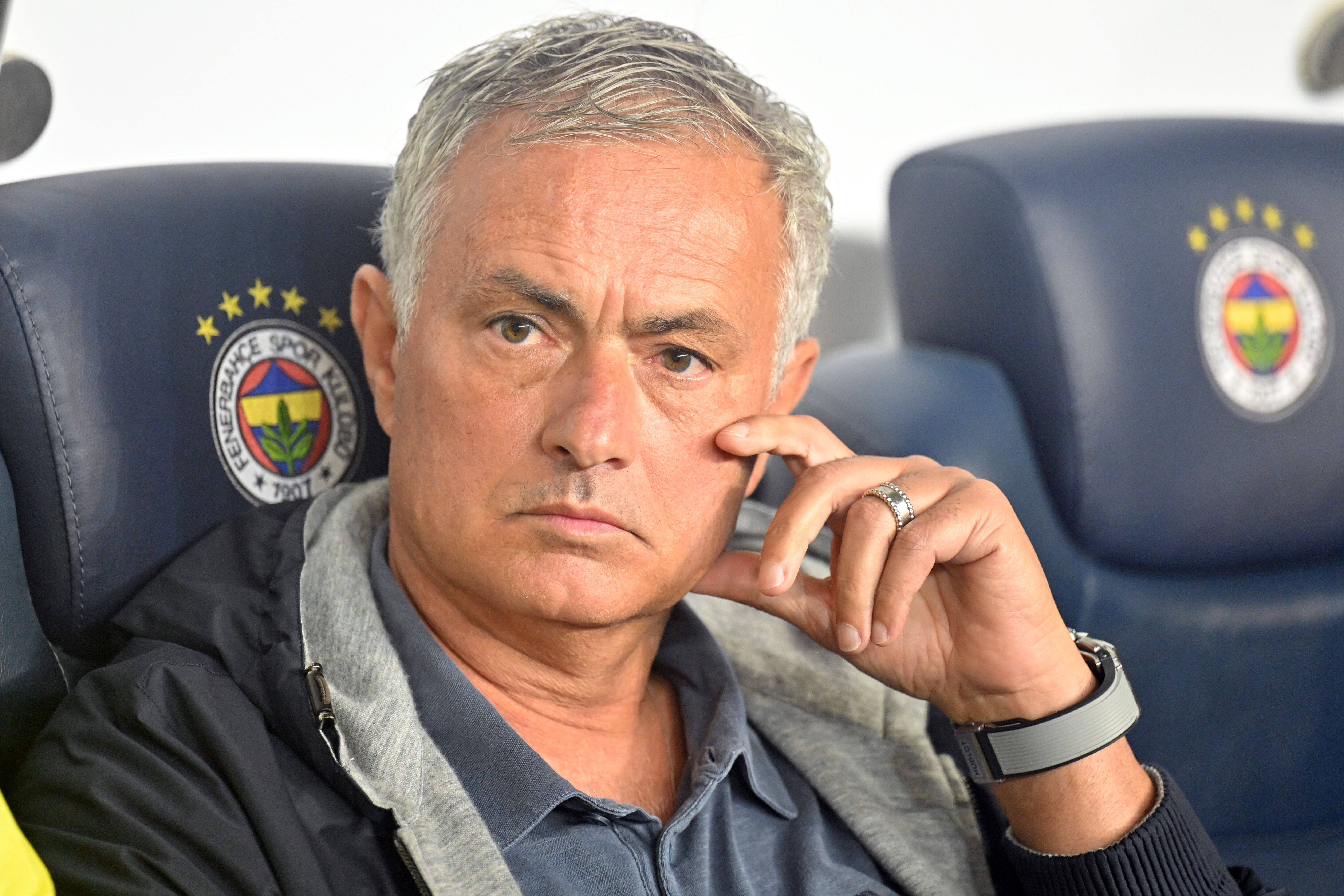 Okan Buruk'tan Jose Mourinho'ya galibiyet bakışı! Sosyal medyada gündem oldu - 2. Resim