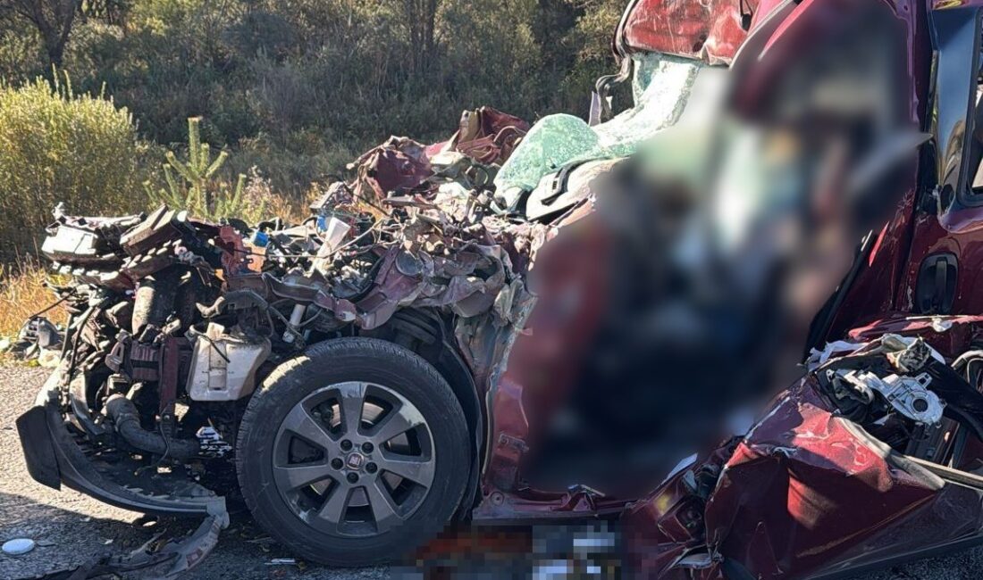 Uşak Ailesi Trafik Kazasında 3 Canını Kaybetti, 2 Kişi Ağır